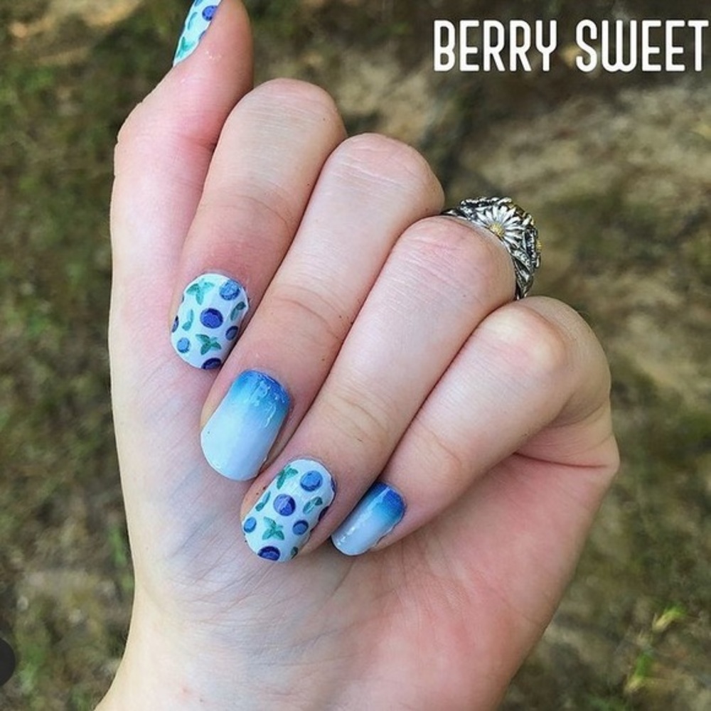 Retired Color Street Nail Strips - Berry Sweet